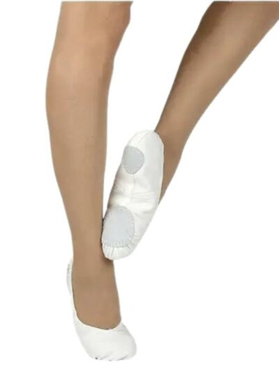 Zbliżenie na dwudzielną podeszwę typu split-sole ze skóry zamszowej w profesjonalnych baletkach Akces Dance.