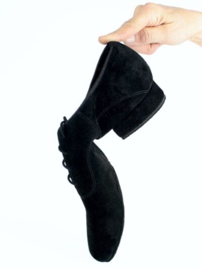 Buty taneczne MS-02 z elastyczną podeszwą Flex – zbliżenie na pracę śródstopia.