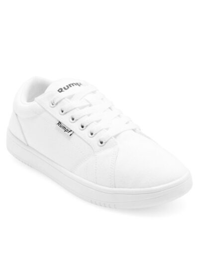 Tancerka wykonująca kroki salsy w lekkich, materiałowych sneakersach treningowych Rumpf Leo.