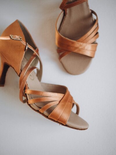 Ciemnocieliste buty taneczne damskie Akces Dance PAS4 idealne do salsy.
