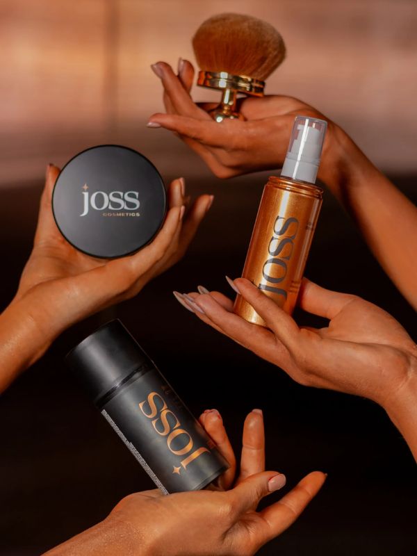 Puder Rozświetlający Joss Cosmetics Lśniący Sypki – Efekt Blasku