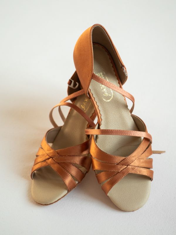 Buty do Latino Akces Dance X-4 – Ciemnocieliste Satynowe Sandały Turniejowe